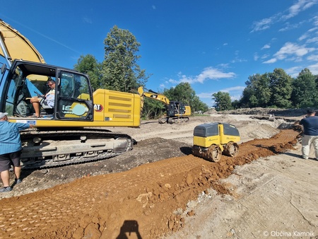 Izgradnja protipoplavnega nasipa Šmarca–Nožice, t. i. etapa 1 (6)